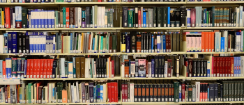 Valentín García destaca o papel das bibliotecas na dinamización da lingua galega