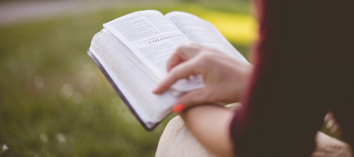 O embaixador da lingua galega en Xapón, Takekazu Asaka, presenta tres obras clásicas da nosa literatura en xaponés-galego co apoio da Xunta