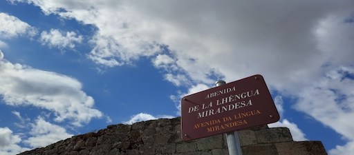 Un total de 1000 persoas seguen a falar mirandés, segunda lingua oficial de Portugal