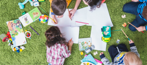 El Ayuntamiento de Santiago organiza dos programas que impulsan la socialización en gallego de la población infantil a través de distintas actividades 