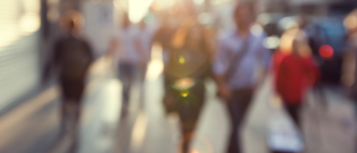 Se incrementa la competencia lingüística en valenciano entre la sociedad