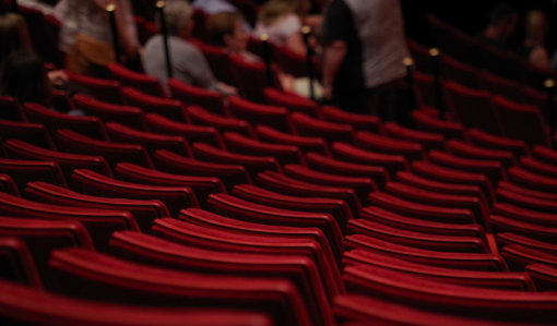 'Alguén que respira!' congrega na capital galega máis de medio cento de artistas para celebrar a poesía